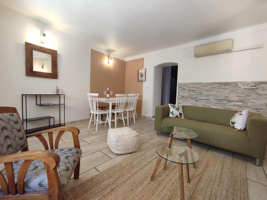 Maison De Village Châteauneuf-du-Pape Dış mekan fotoğraf